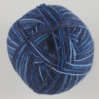 WYS - Signature 4 Ply - Sparkle - 906 Silent Night